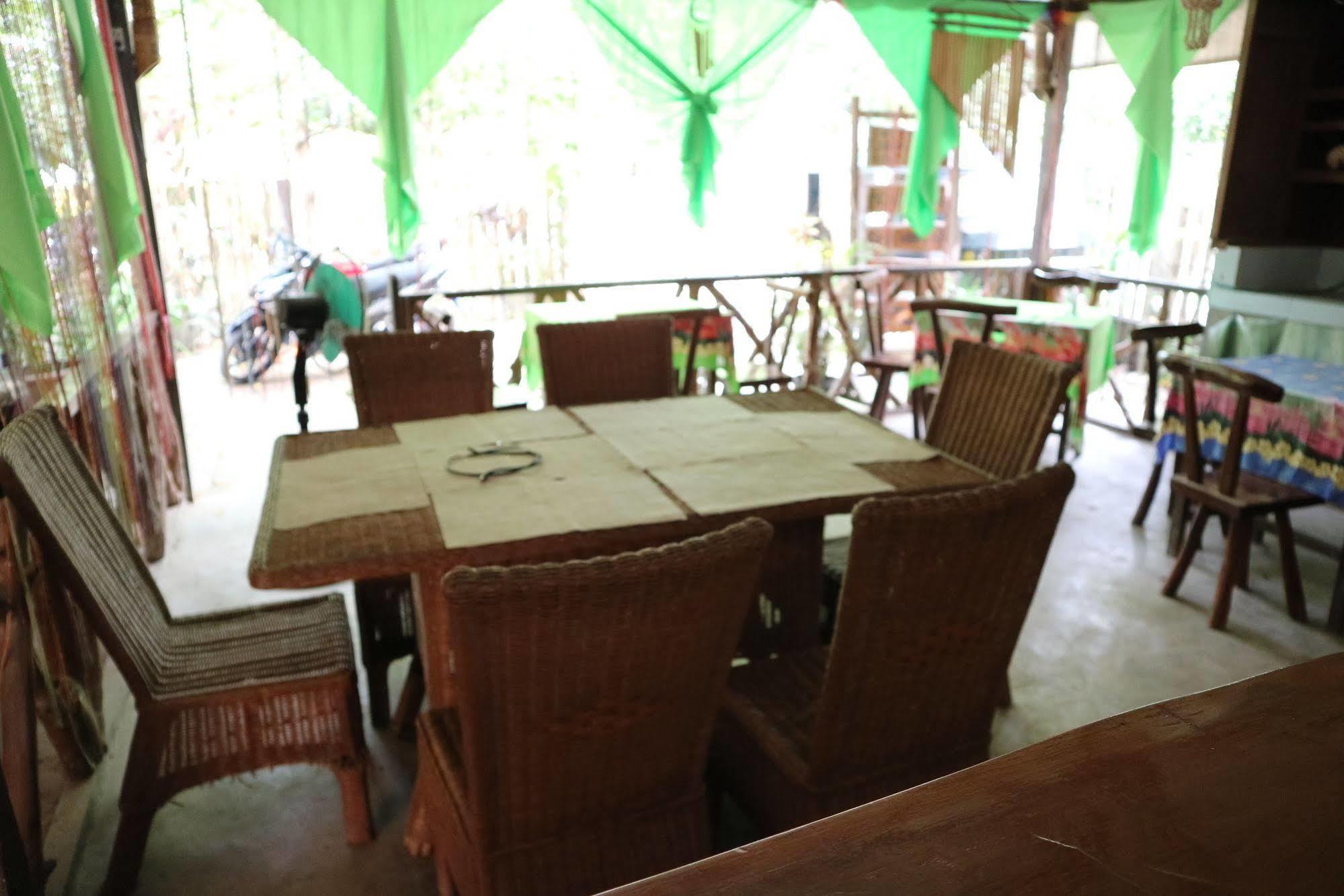 Antonio Village Pension And Cafe เอลนิโด ภายนอก รูปภาพ