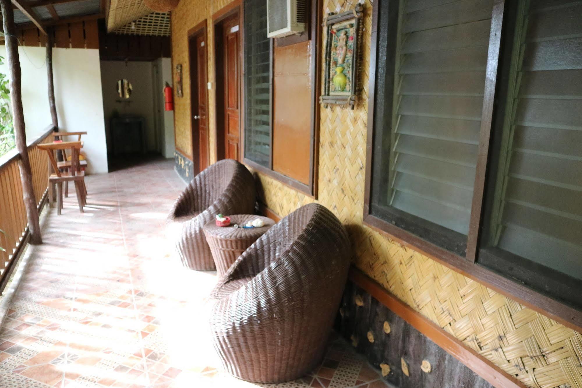 Antonio Village Pension And Cafe เอลนิโด ภายนอก รูปภาพ